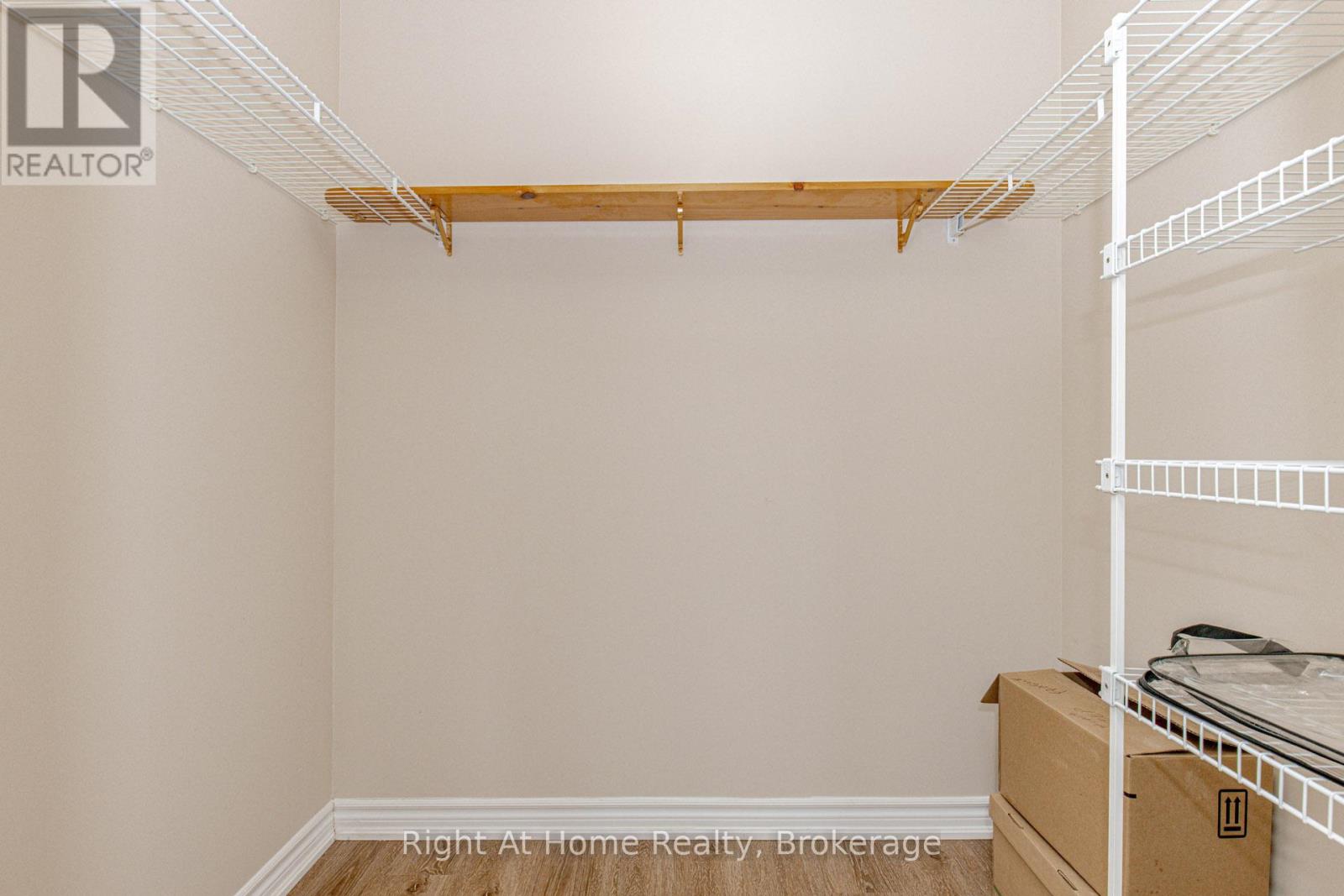 106 - 137 Martin Street, Milton, Ontario  L9T 5H4 - Photo 24 - W12785456