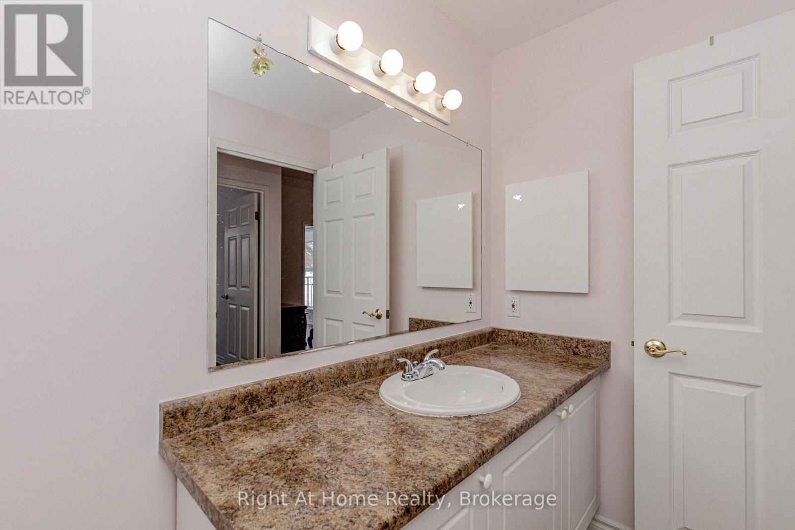 106 - 137 Martin Street, Milton, Ontario  L9T 5H4 - Photo 29 - W12785456