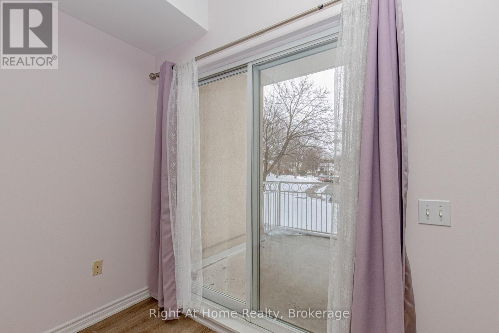 106 - 137 Martin Street, Milton, Ontario  L9T 5H4 - Photo 31 - W12785456