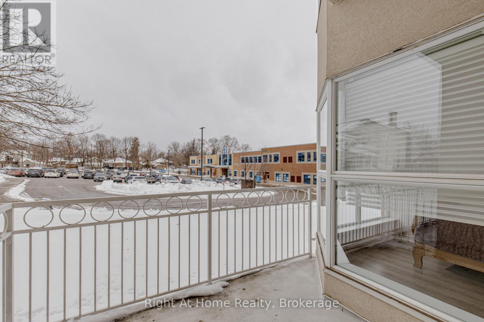 106 - 137 Martin Street, Milton, Ontario  L9T 5H4 - Photo 33 - W12785456