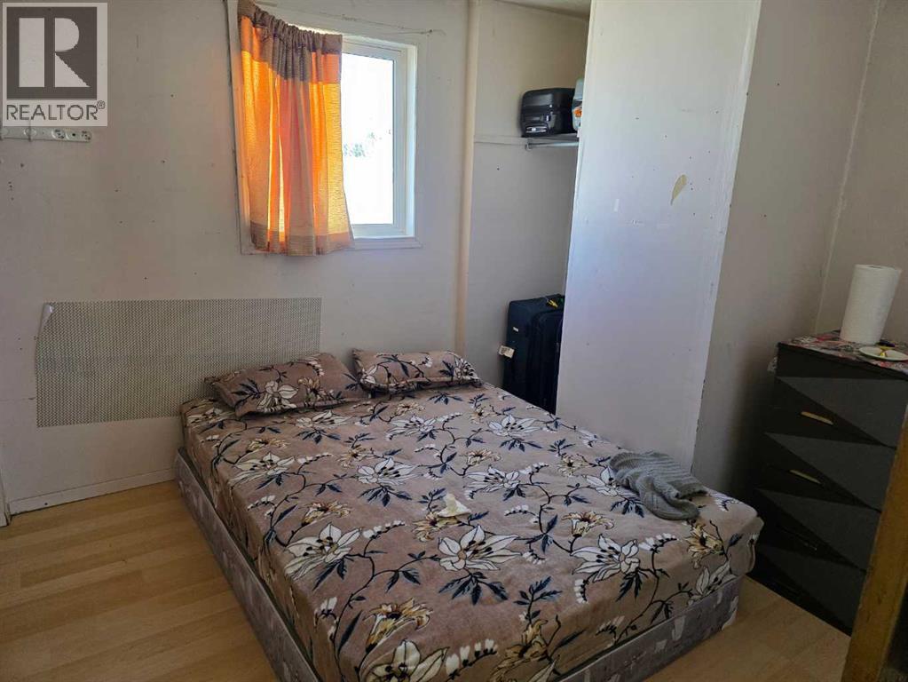 104 Centre Street, Enchant, Alberta  T0K 0V0 - Photo 18 - A2286167