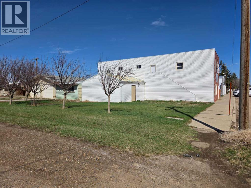 104 Centre Street, Enchant, Alberta  T0K 0V0 - Photo 2 - A2286167