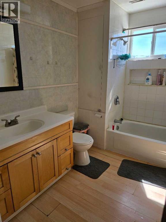 104 Centre Street, Enchant, Alberta  T0K 0V0 - Photo 22 - A2286167