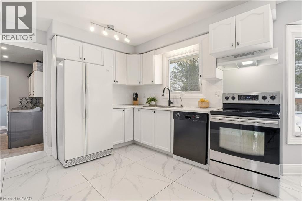 41 John Martin Crescent, Millgrove, Ontario  L0R 2H0 - Photo 8 - 40802306