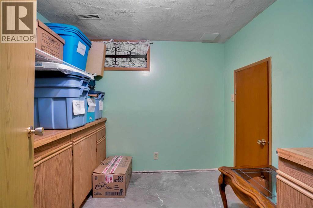 13 Falworth Way Ne, Calgary, Alberta  T3J 1C9 - Photo 28 - A2256736