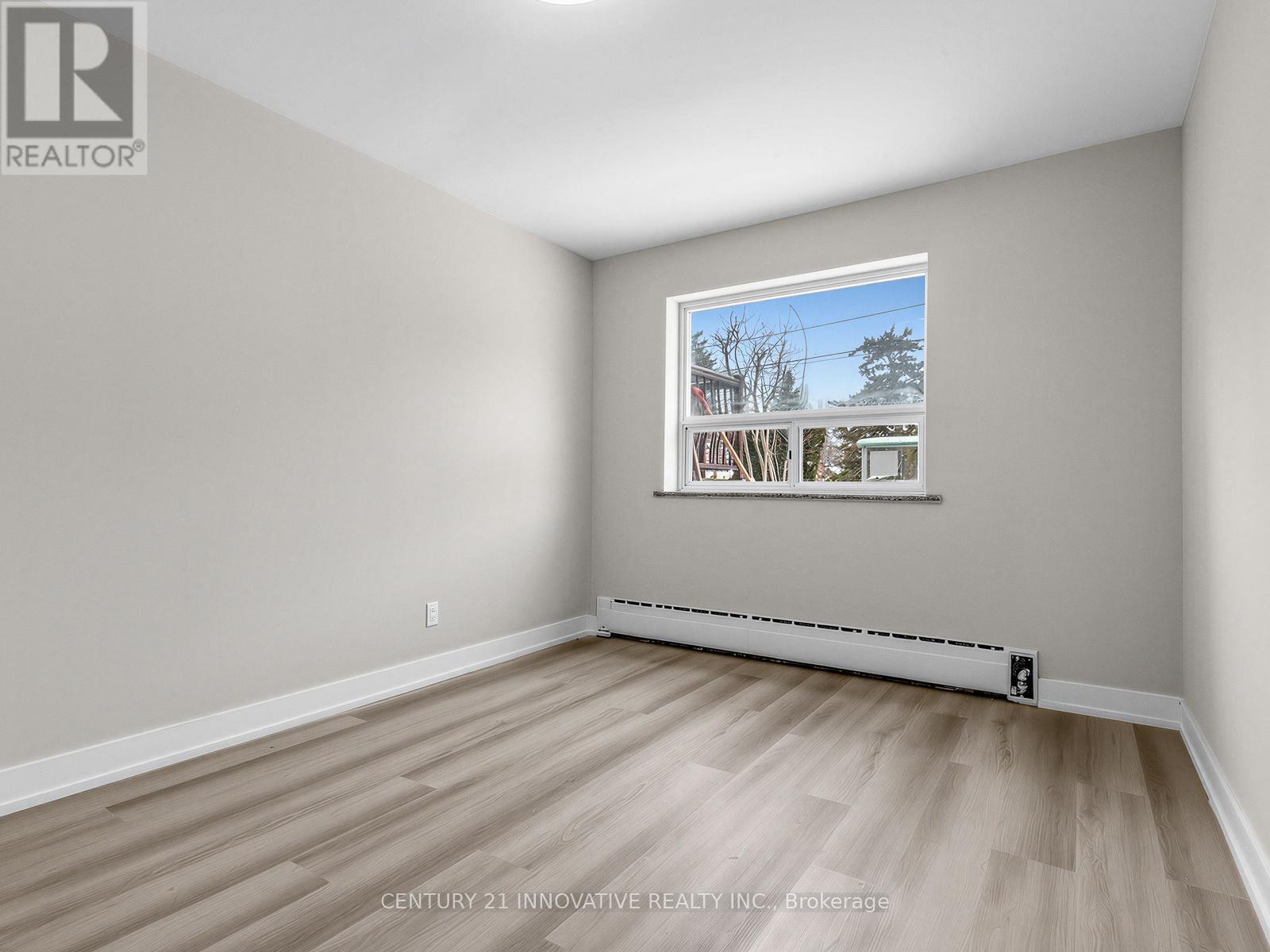 2 - 1243 Broadview Avenue, Toronto, Ontario  M4K 2T3 - Photo 8 - E12785404