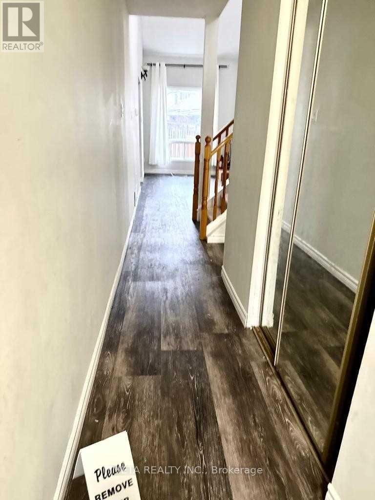 Main - 8 Roscoe Road, Toronto, Ontario  M1B 2K1 - Photo 3 - E12785454