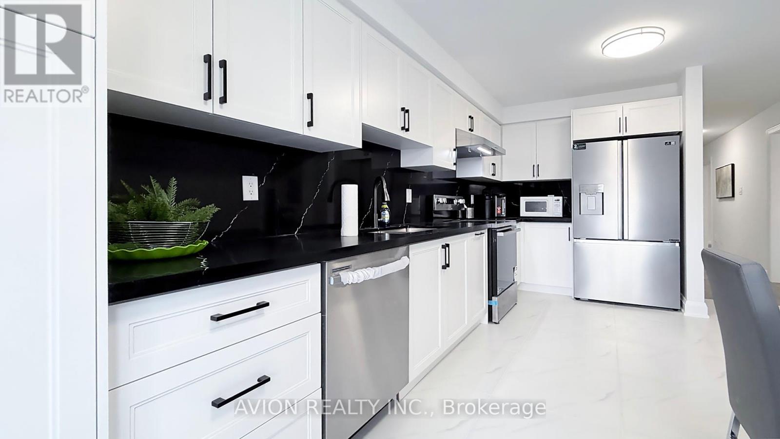 7 Heaslip Terrace, Toronto, Ontario  M1T 1W8 - Photo 12 - E12785474