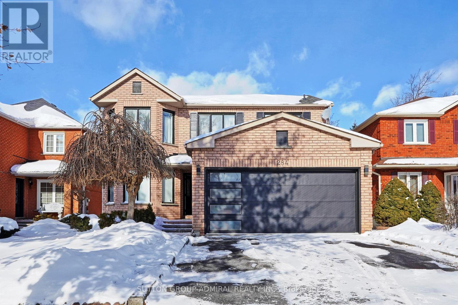 284 LANCREST STREET, Pickering, Ontario