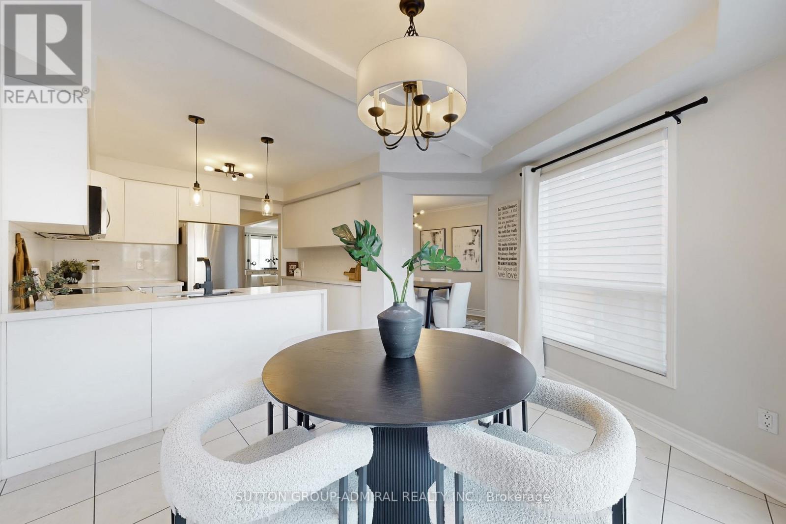 284 Lancrest Street, Pickering, Ontario  L1V 6N3 - Photo 10 - E12785476