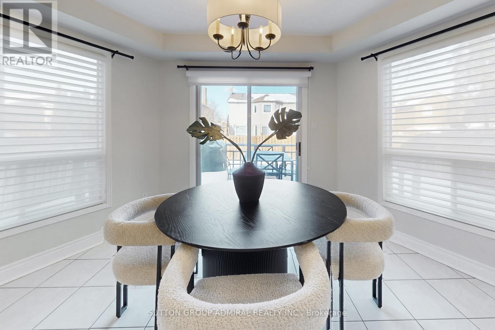 284 Lancrest Street, Pickering, Ontario  L1V 6N3 - Photo 11 - E12785476