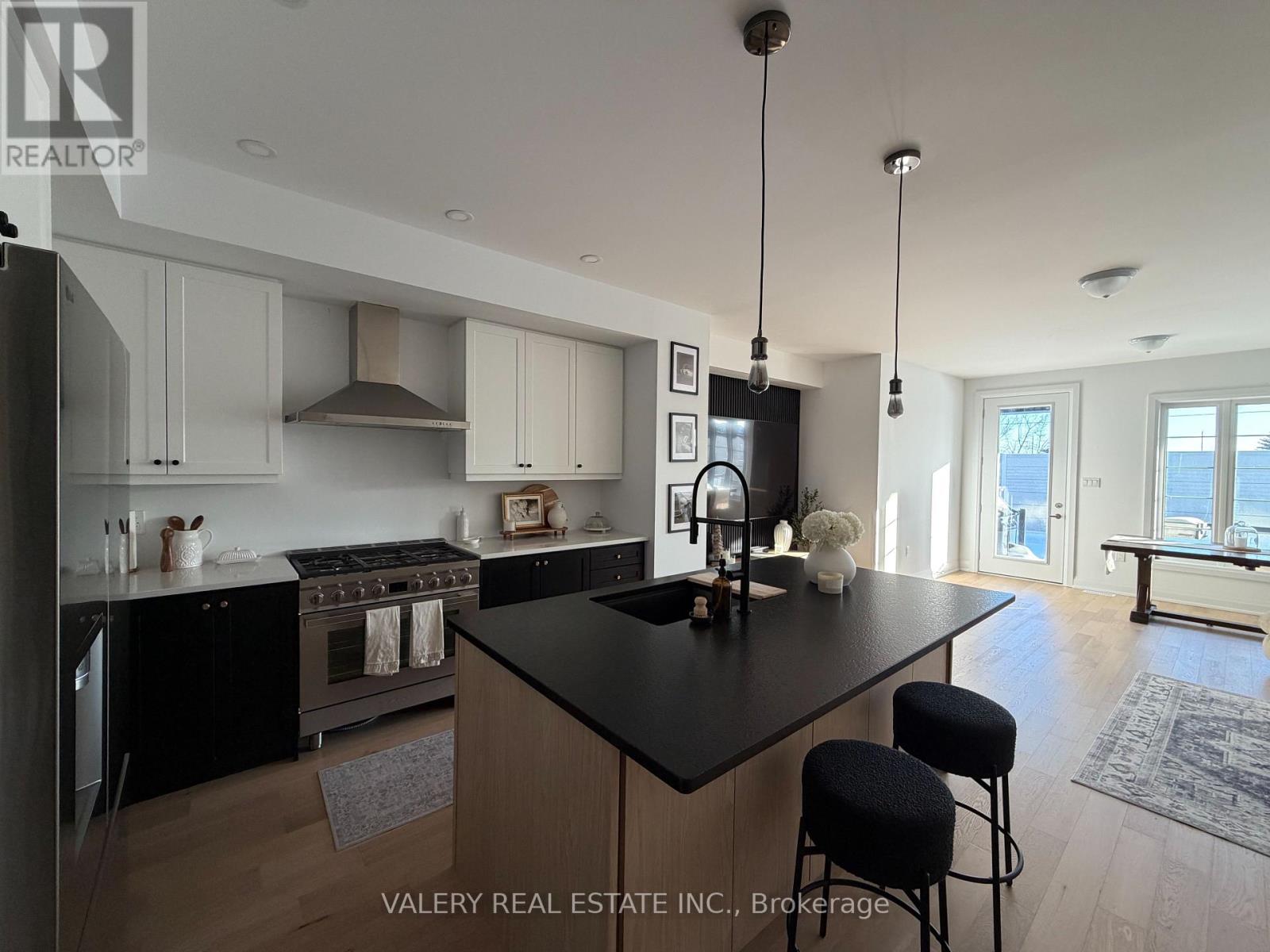 18 Kiernan Crescent N, New Tecumseth, Ontario  L9R 0V3 - Photo 13 - N12785464