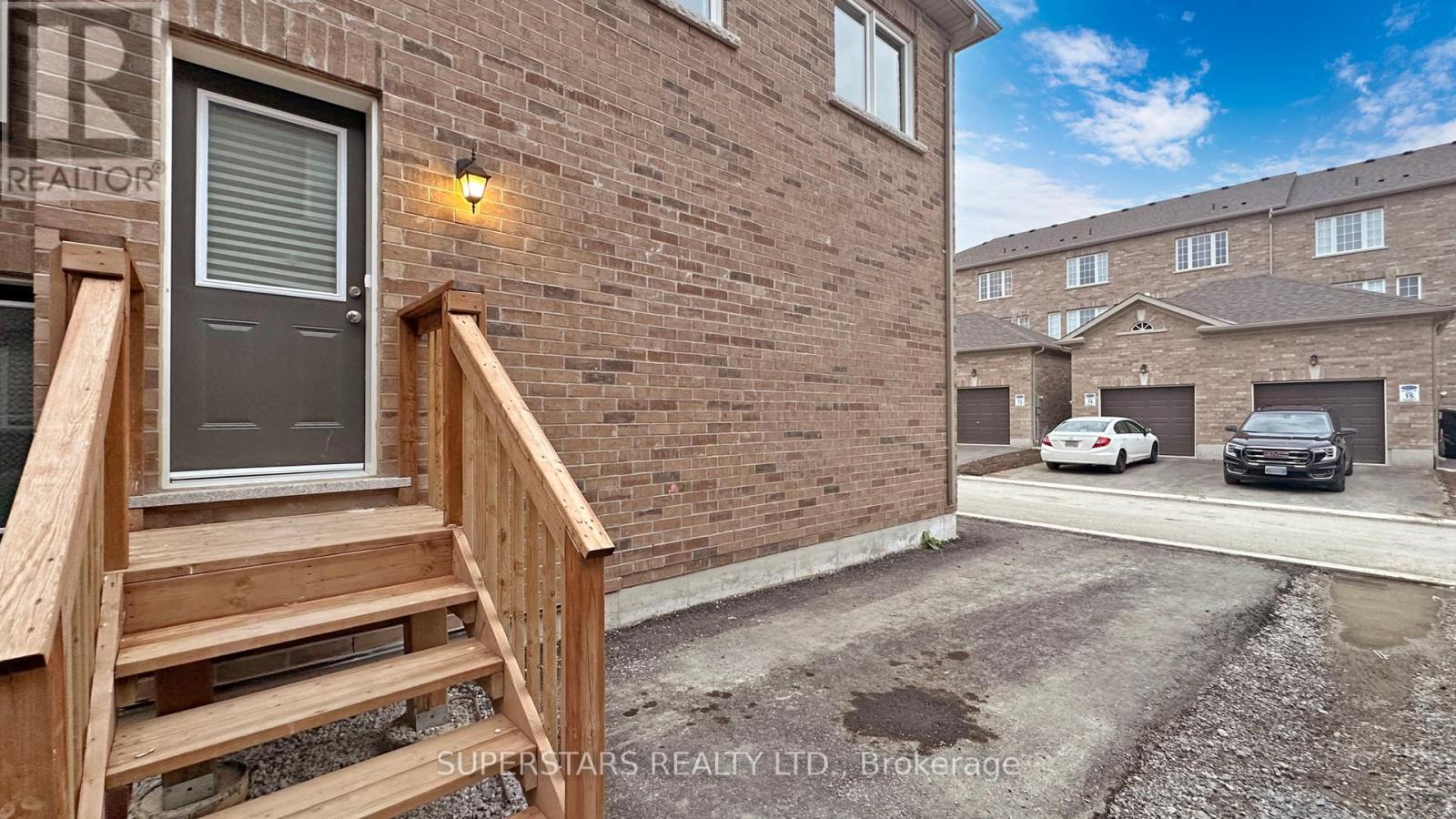 Coach - 4 Waterleaf Road, Markham, Ontario  L6B 1N9 - Photo 12 - N12785478