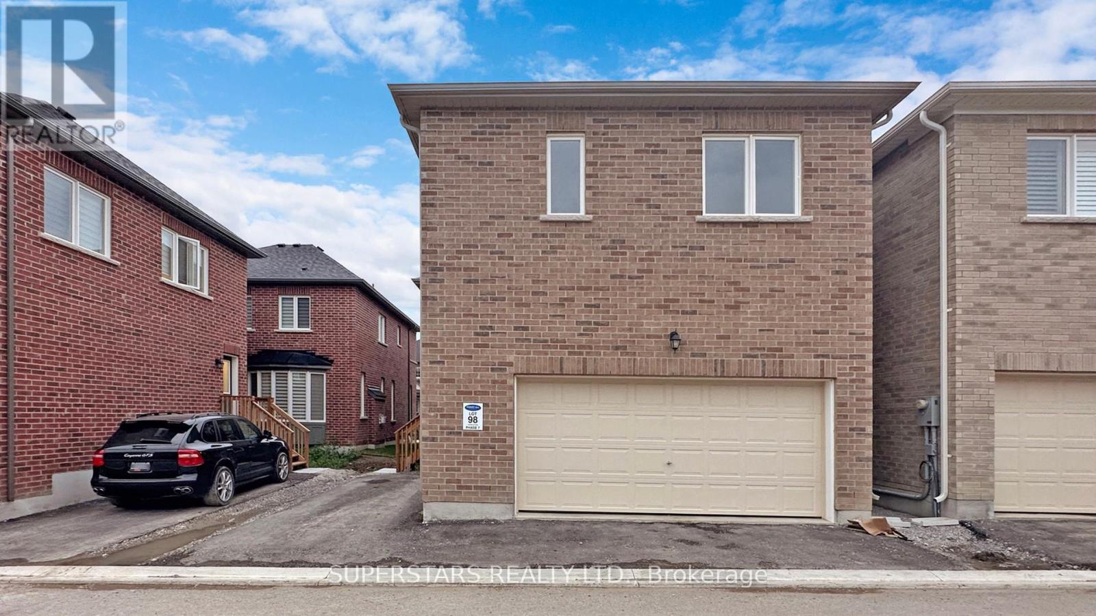 Coach - 4 Waterleaf Road, Markham, Ontario  L6B 1N9 - Photo 13 - N12785478