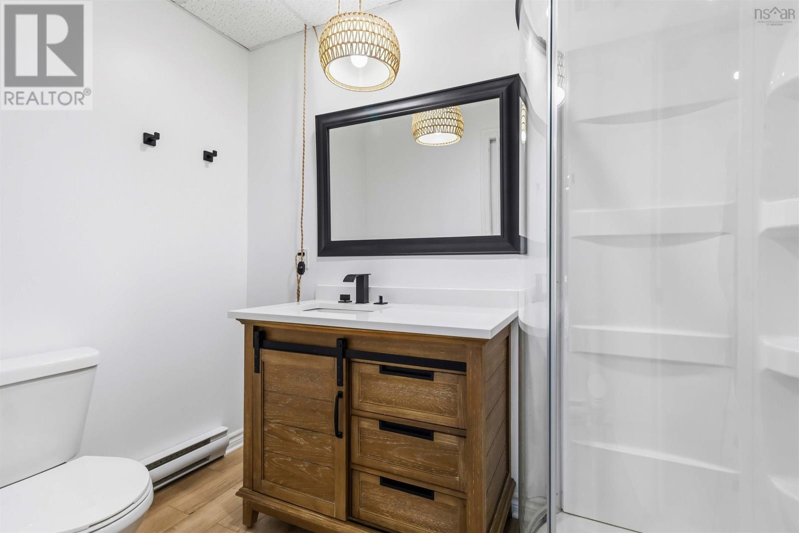 451-455 King Street, Bridgewater, Nova Scotia  B4V 1B2 - Photo 32 - 202602473