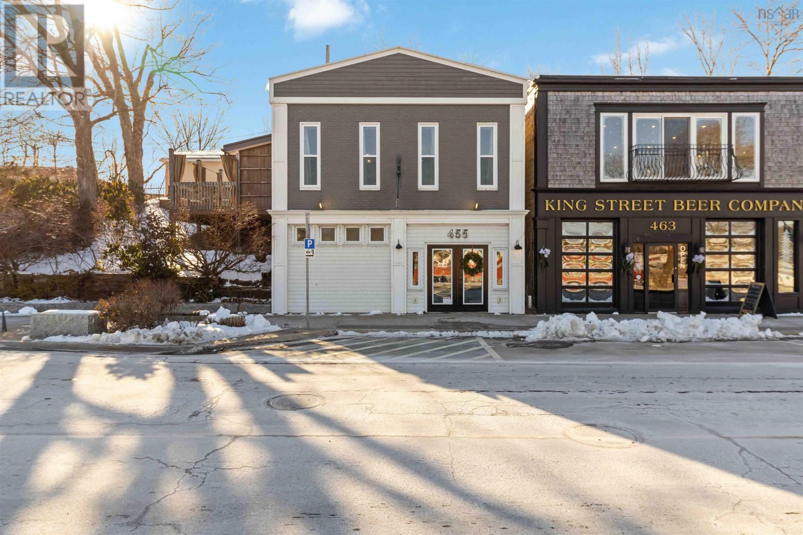 451-455 King Street, Bridgewater, Nova Scotia  B4V 1B2 - Photo 1 - 202602473