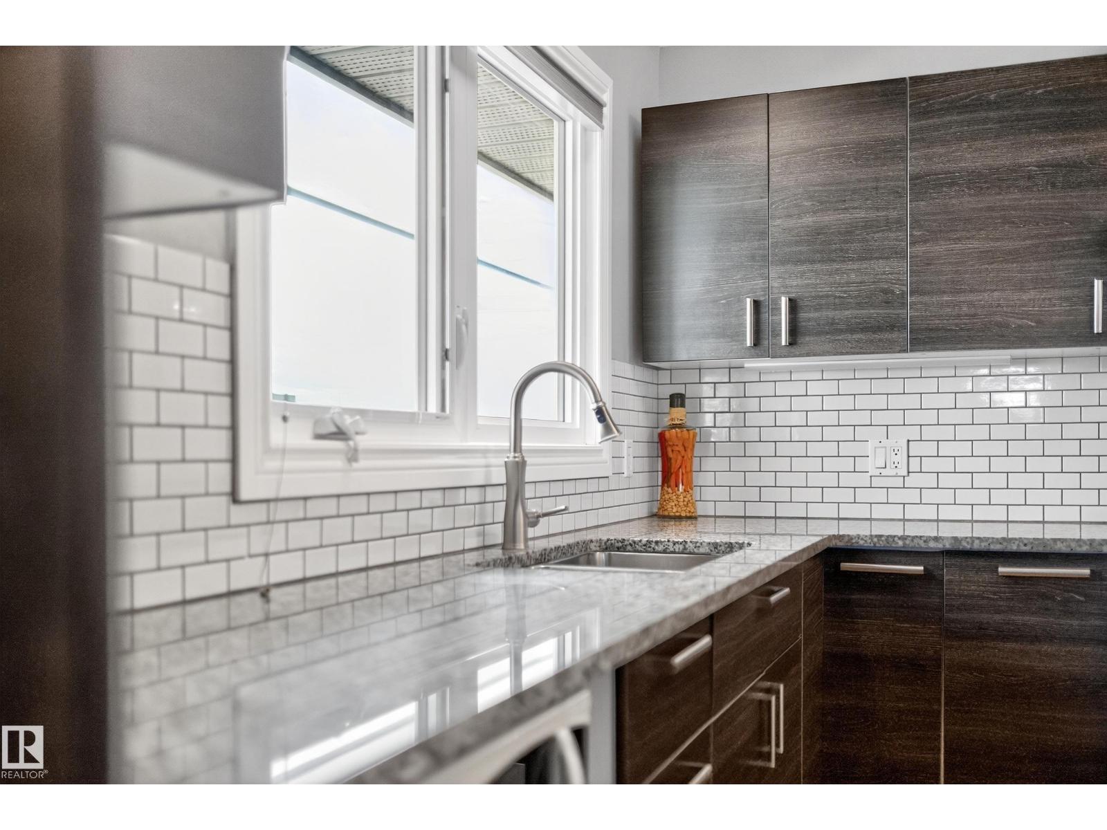 9521 109 Av Nw, Edmonton, Alberta  T5H 1C6 - Photo 11 - E4473363