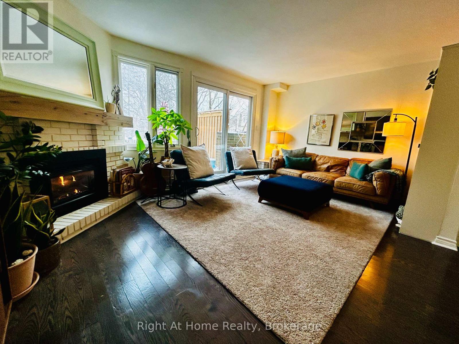 109 Brant Street, Oakville, Ontario  L6K 2Z7 - Photo 18 - W12785260