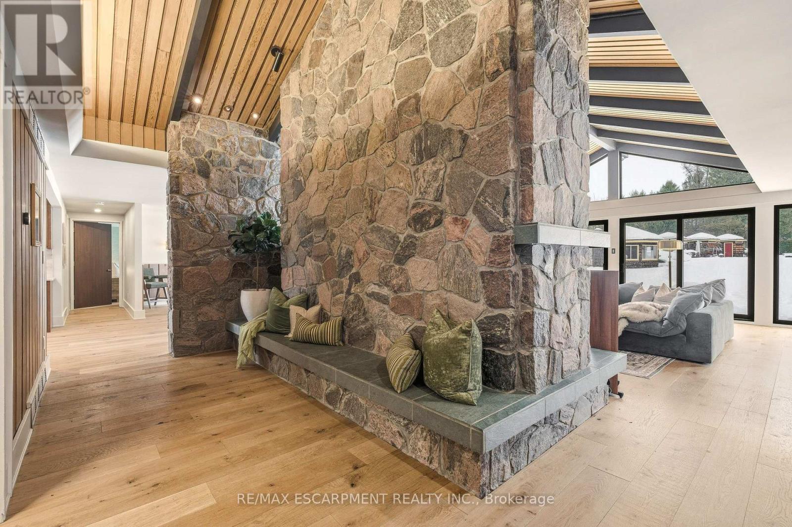 2510 Britannia Road, Burlington, Ontario  L7P 0G3 - Photo 8 - W12785468