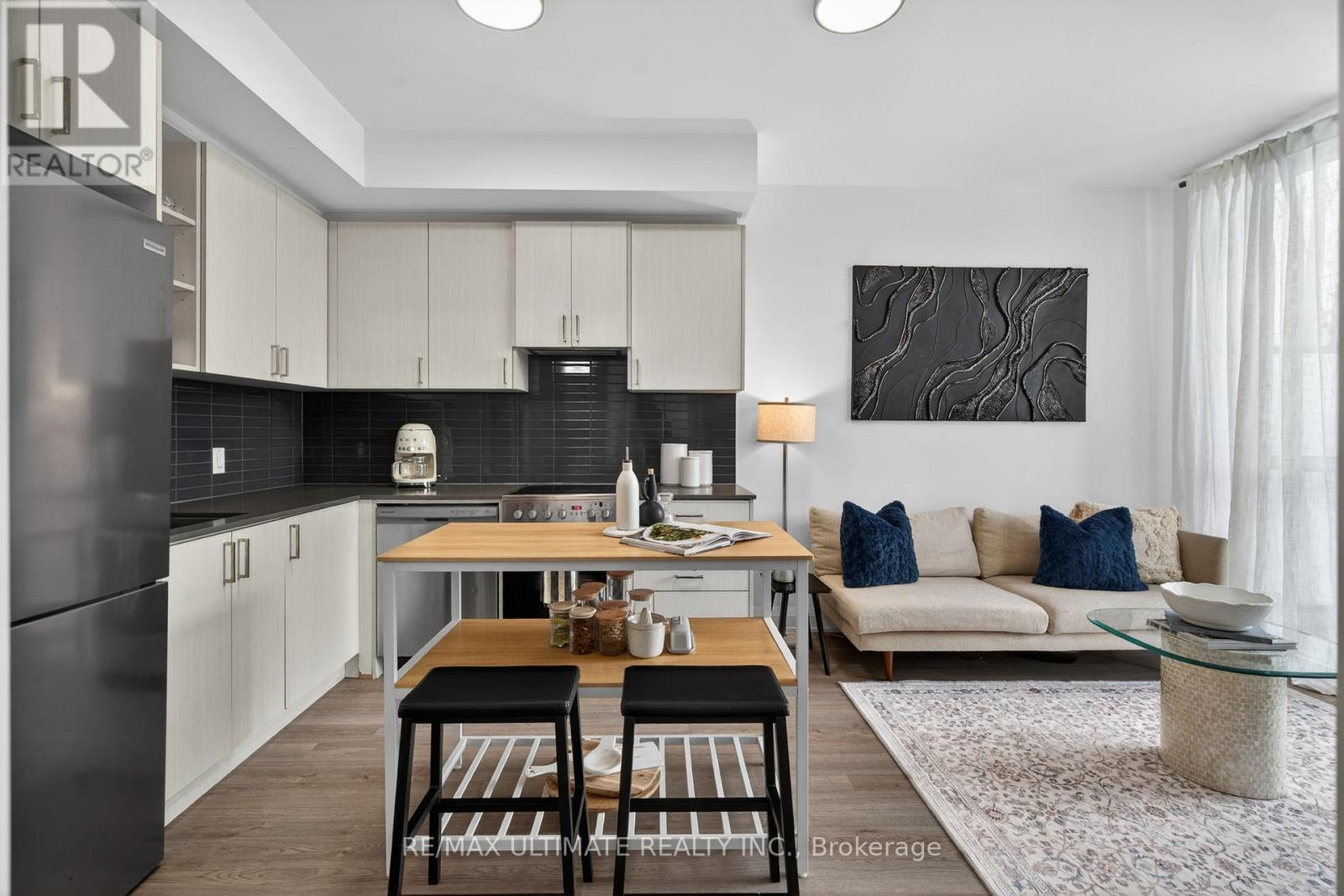 106 - 50 George Butchart Drive, Toronto, Ontario  M3K 0C9 - Photo 6 - W12785486