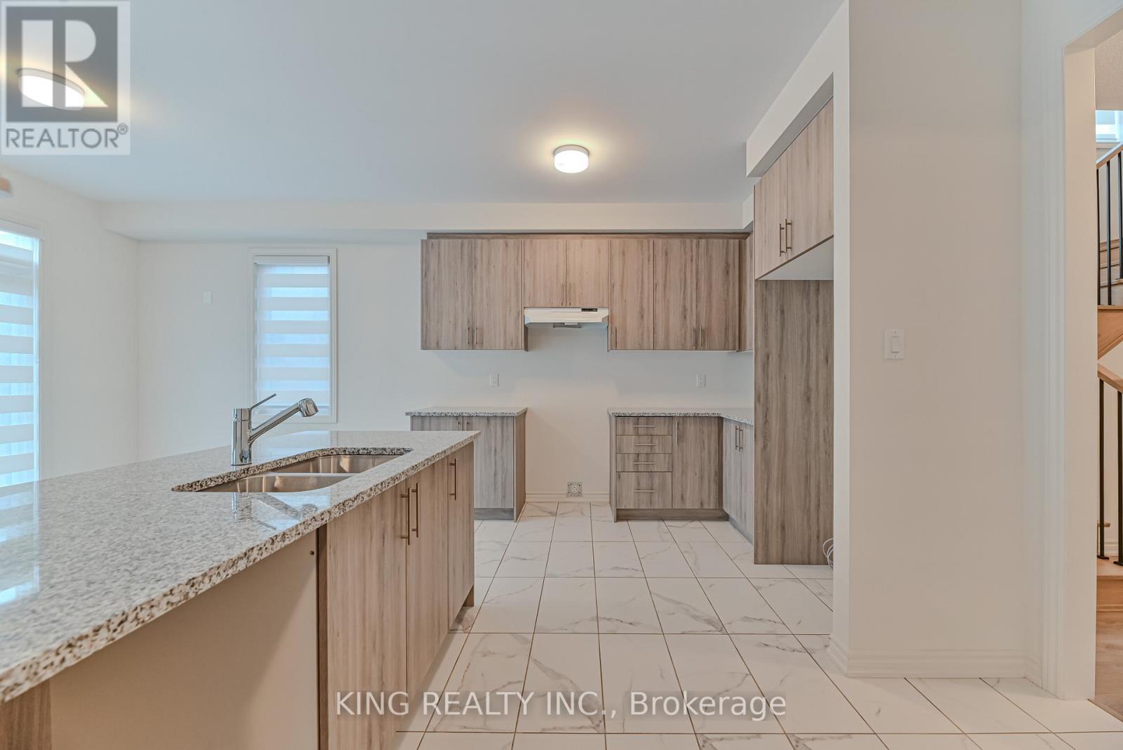 1123 Denton Drive, Cobourg, Ontario  K9A 4A1 - Photo 9 - X12785414