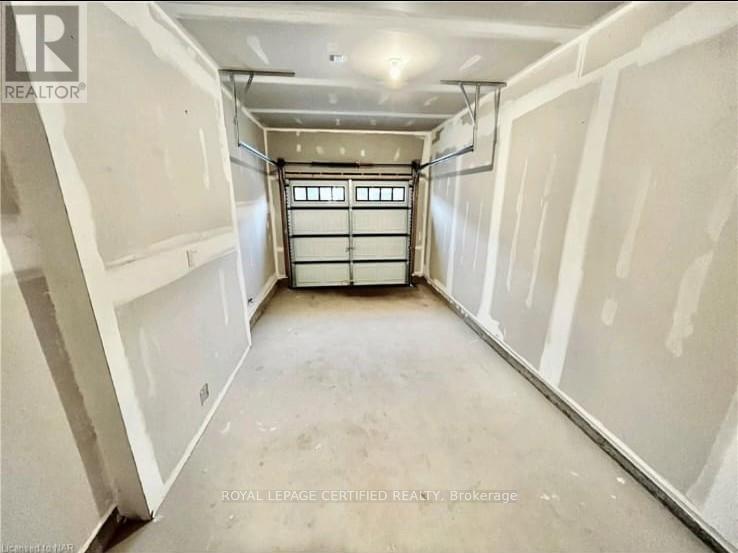 26 Keelson Street, Welland, Ontario  L3B 0M4 - Photo 13 - X12785482