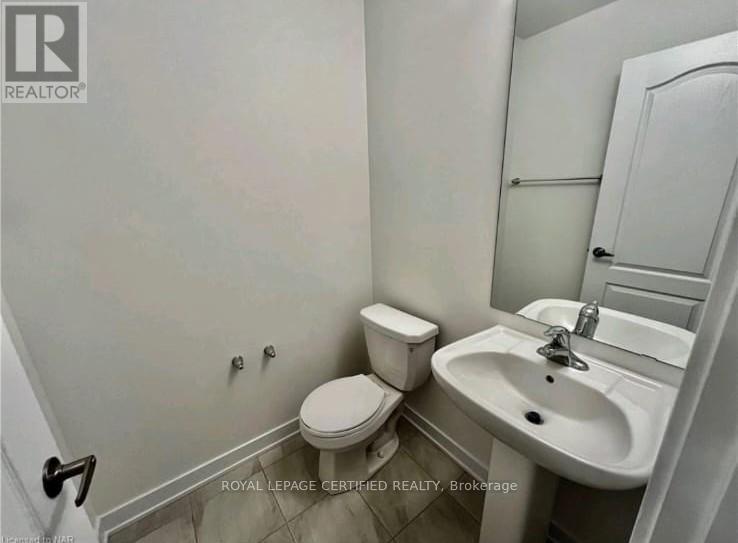 26 Keelson Street, Welland, Ontario  L3B 0M4 - Photo 6 - X12785482