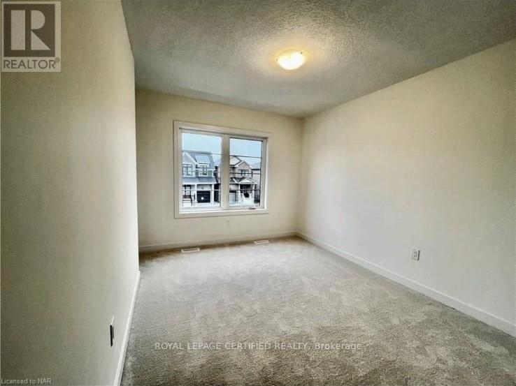 26 Keelson Street, Welland, Ontario  L3B 0M4 - Photo 9 - X12785482