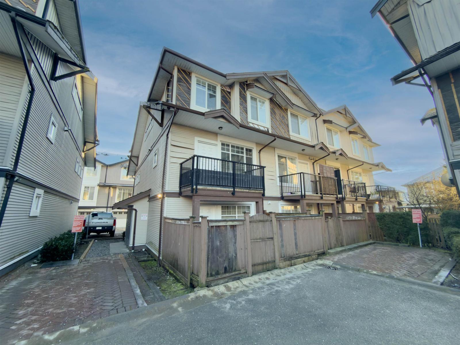 62 7156 144 Street, Surrey, British Columbia  V3W 1V5 - Photo 5 - R3088097