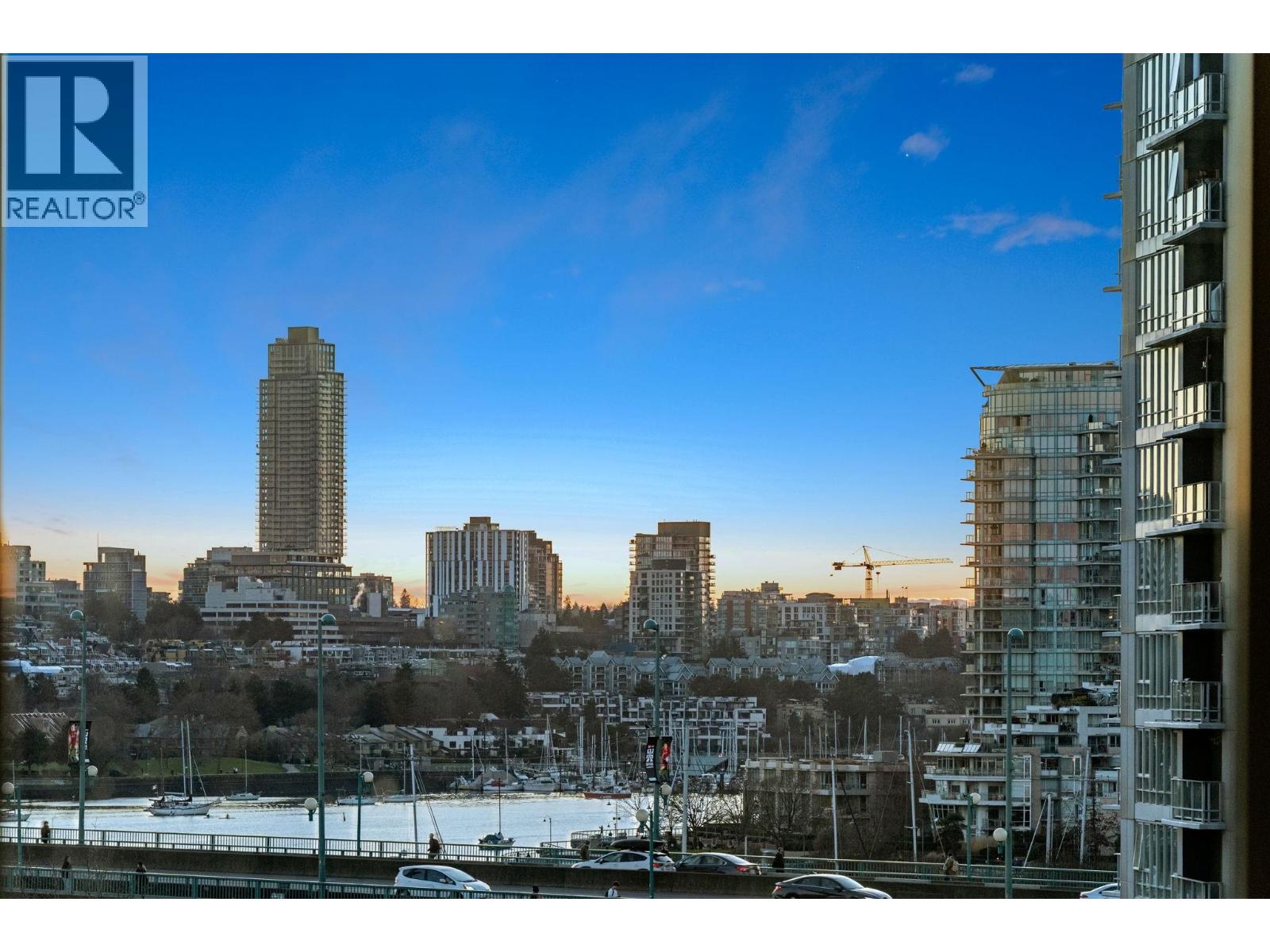 903 8 Smithe Mews, Vancouver, British Columbia  V6B 0A5 - Photo 36 - R3089241