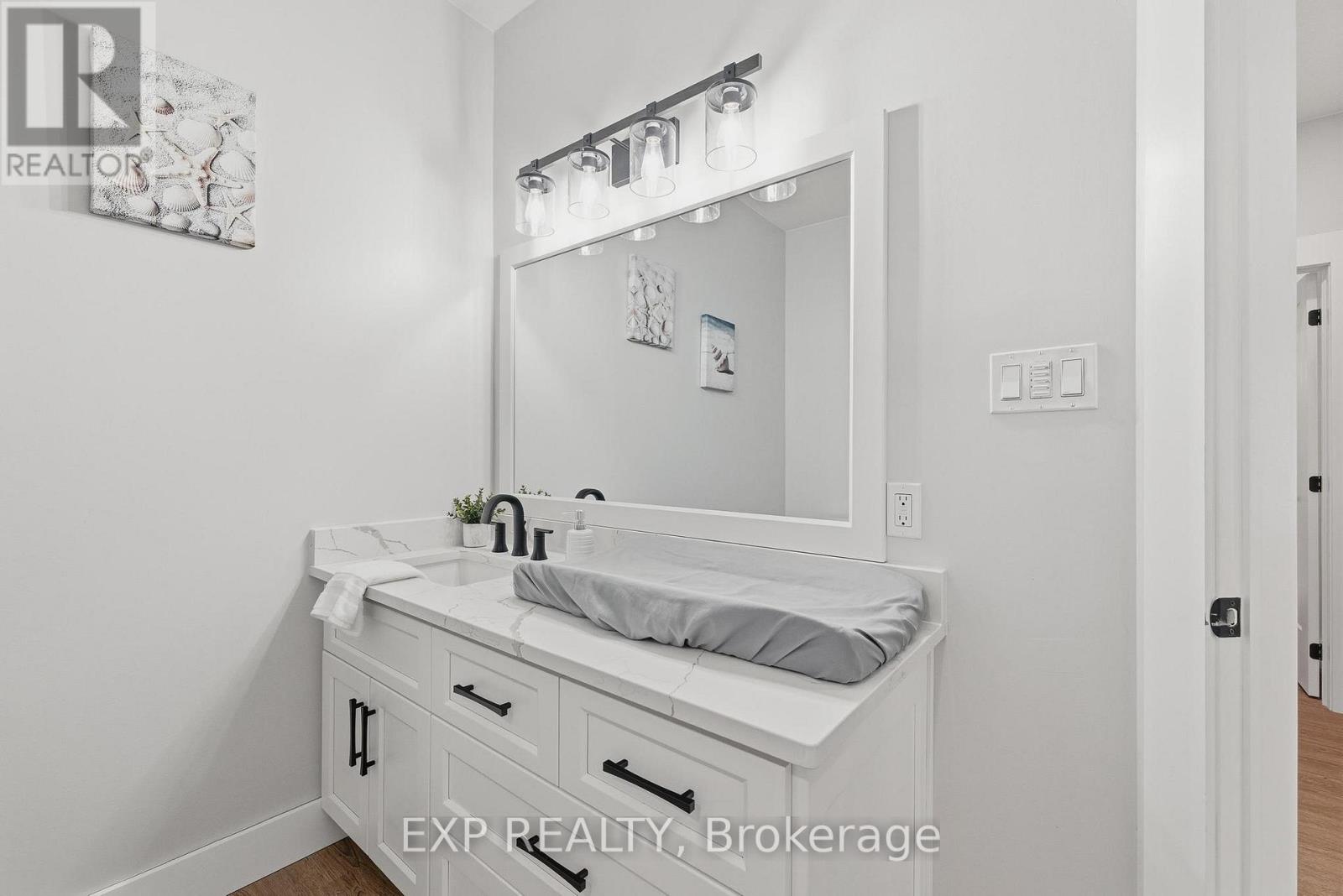 86710b Molesworth Line, Huron East, Ontario  N4W 3G6 - Photo 21 - X12781800