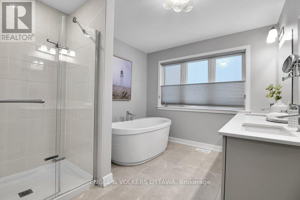 134 Winterhaven Drive, Ottawa, Ontario  K1W 0H4 - Photo 23 - X12785488