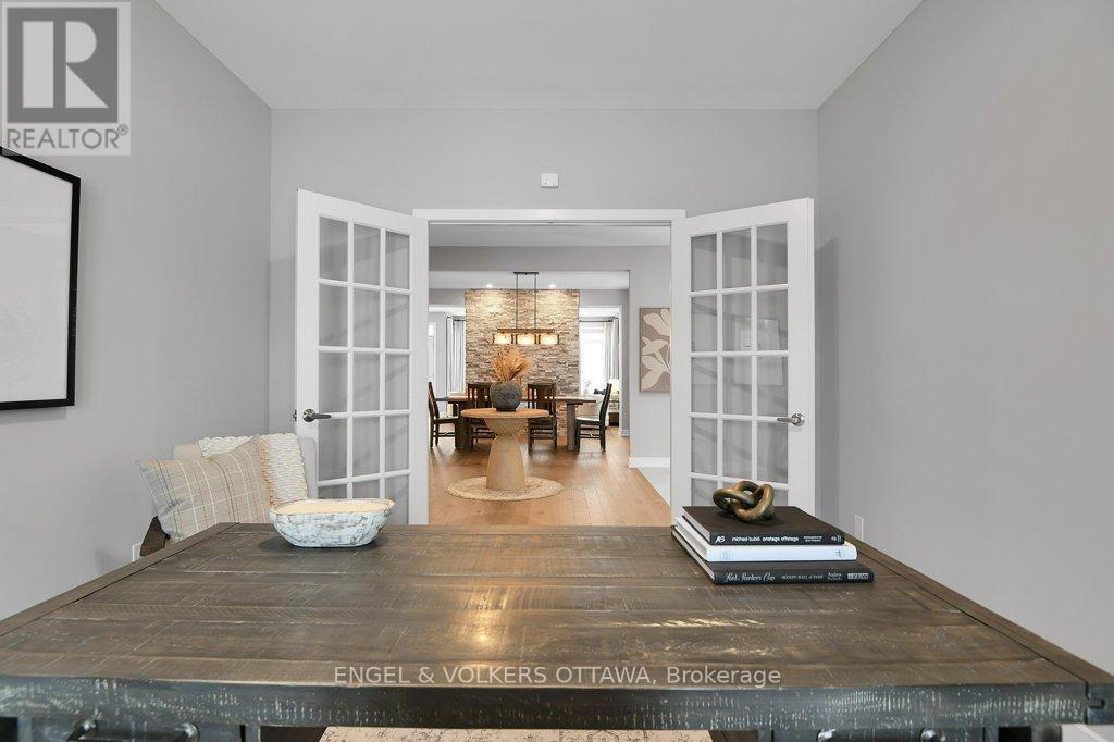 134 Winterhaven Drive, Ottawa, Ontario  K1W 0H4 - Photo 6 - X12785488