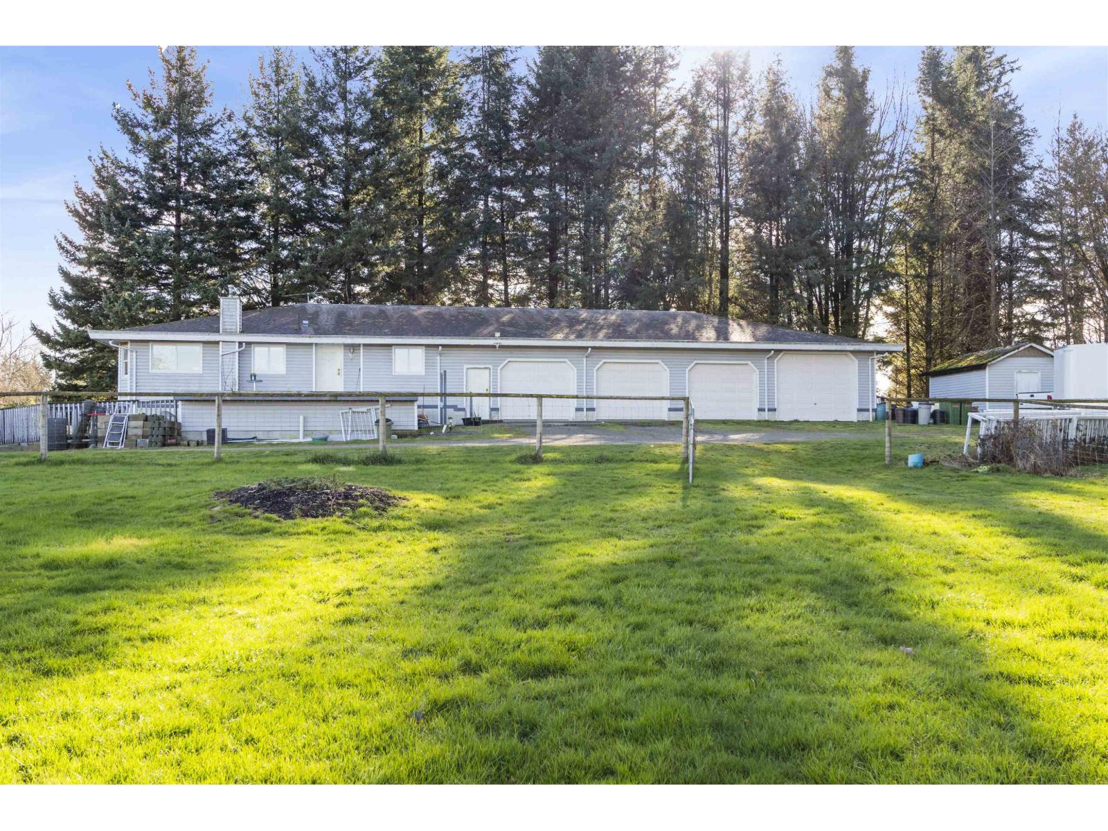 1405 227 Street, Langley, British Columbia  V2Z 1K6 - Photo 3 - R3089638