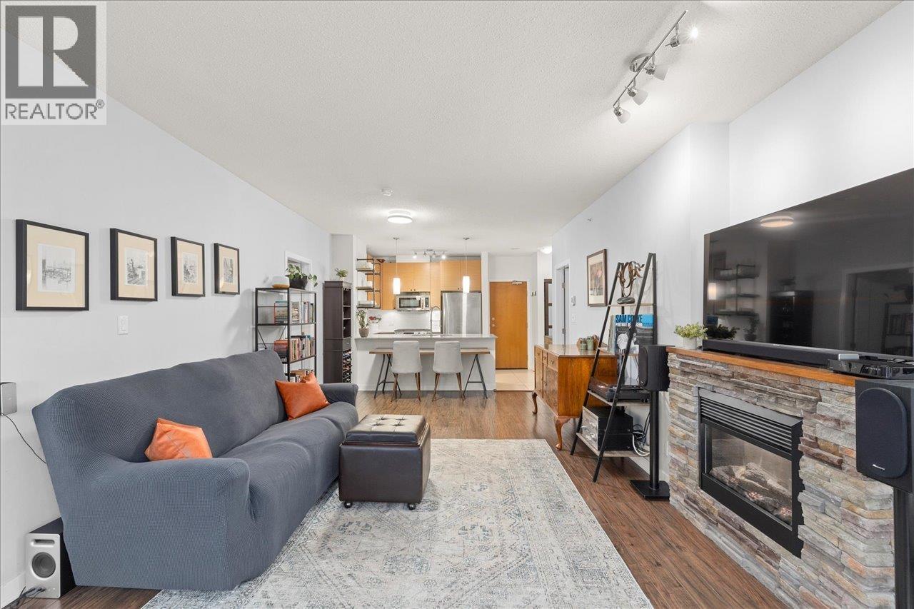 303 110 Brew Street, Port Moody, British Columbia  V3H 0E4 - Photo 2 - R3089572