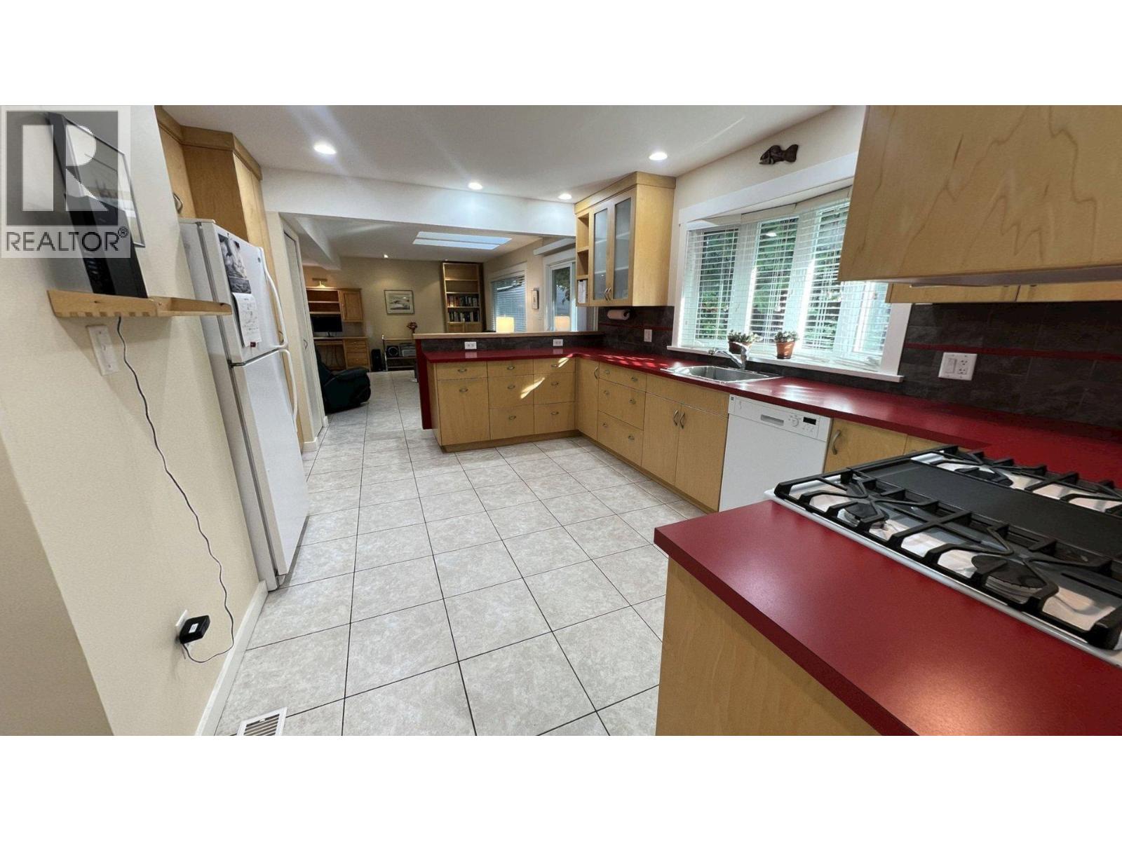 3474 Greentree Lane, North Vancouver, British Columbia  V7R 4C4 - Photo 4 - R3089584