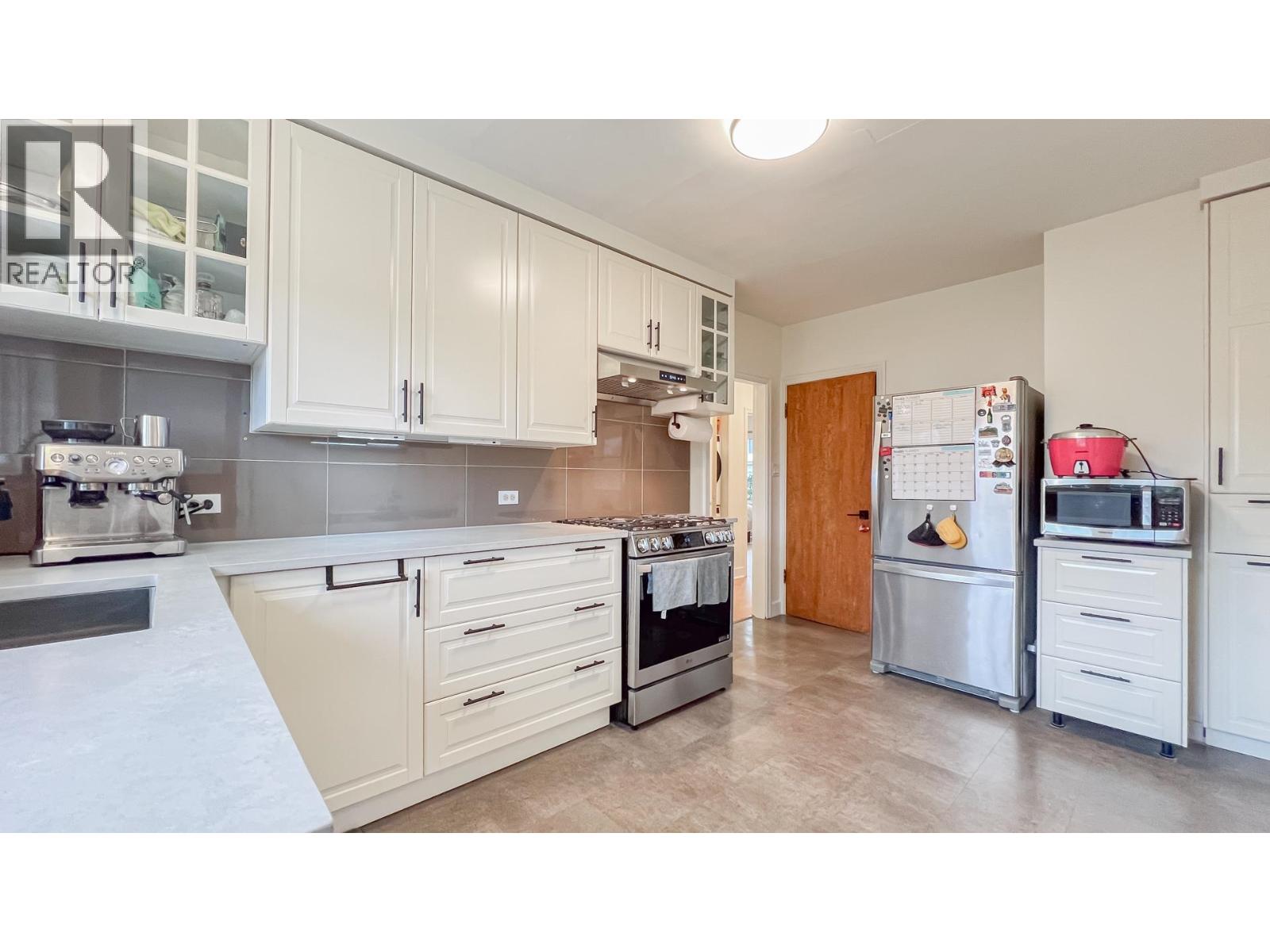 1165 E 26th Avenue, Vancouver, British Columbia  V5V 2J8 - Photo 7 - R3089611