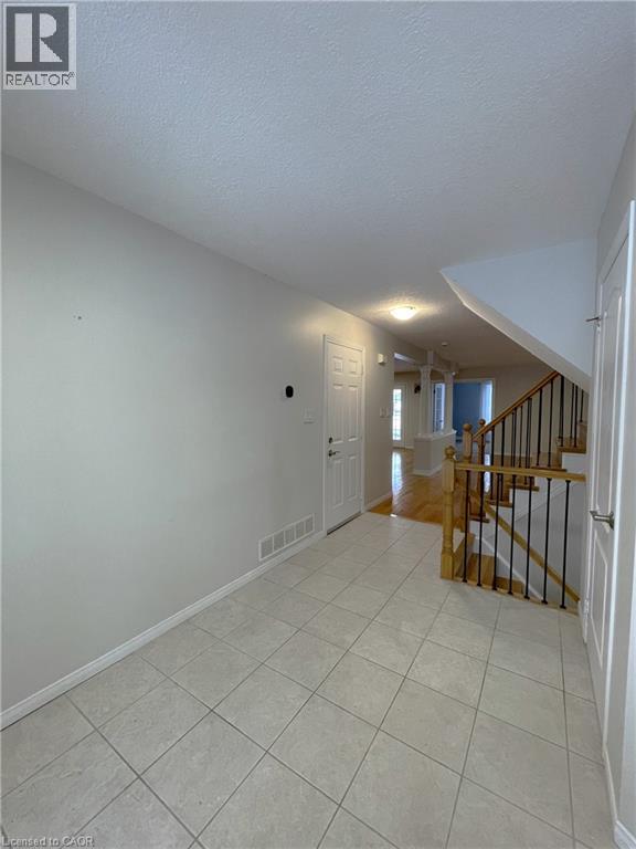 443 Lausanne Crescent, Waterloo, Ontario  N2T 2X4 - Photo 7 - 40801563