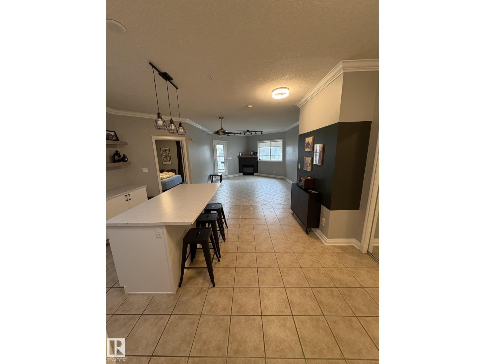 #209 10116 80 Av Nw, Edmonton, Alberta T6E 6V7 - Photo 2 - E4473365