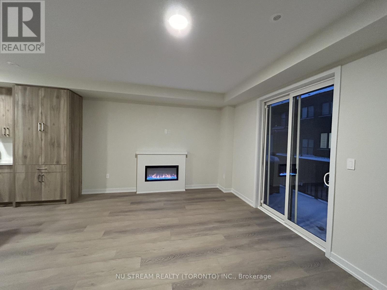 23 Chapple Lane, Richmond Hill, Ontario  L4B 0J4 - Photo 3 - N12785496