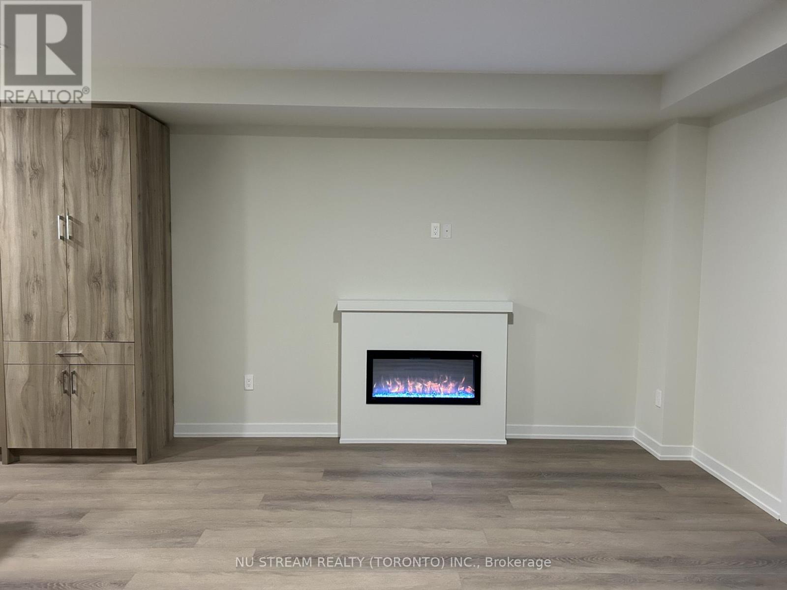 23 Chapple Lane, Richmond Hill, Ontario  L4B 0J4 - Photo 5 - N12785496