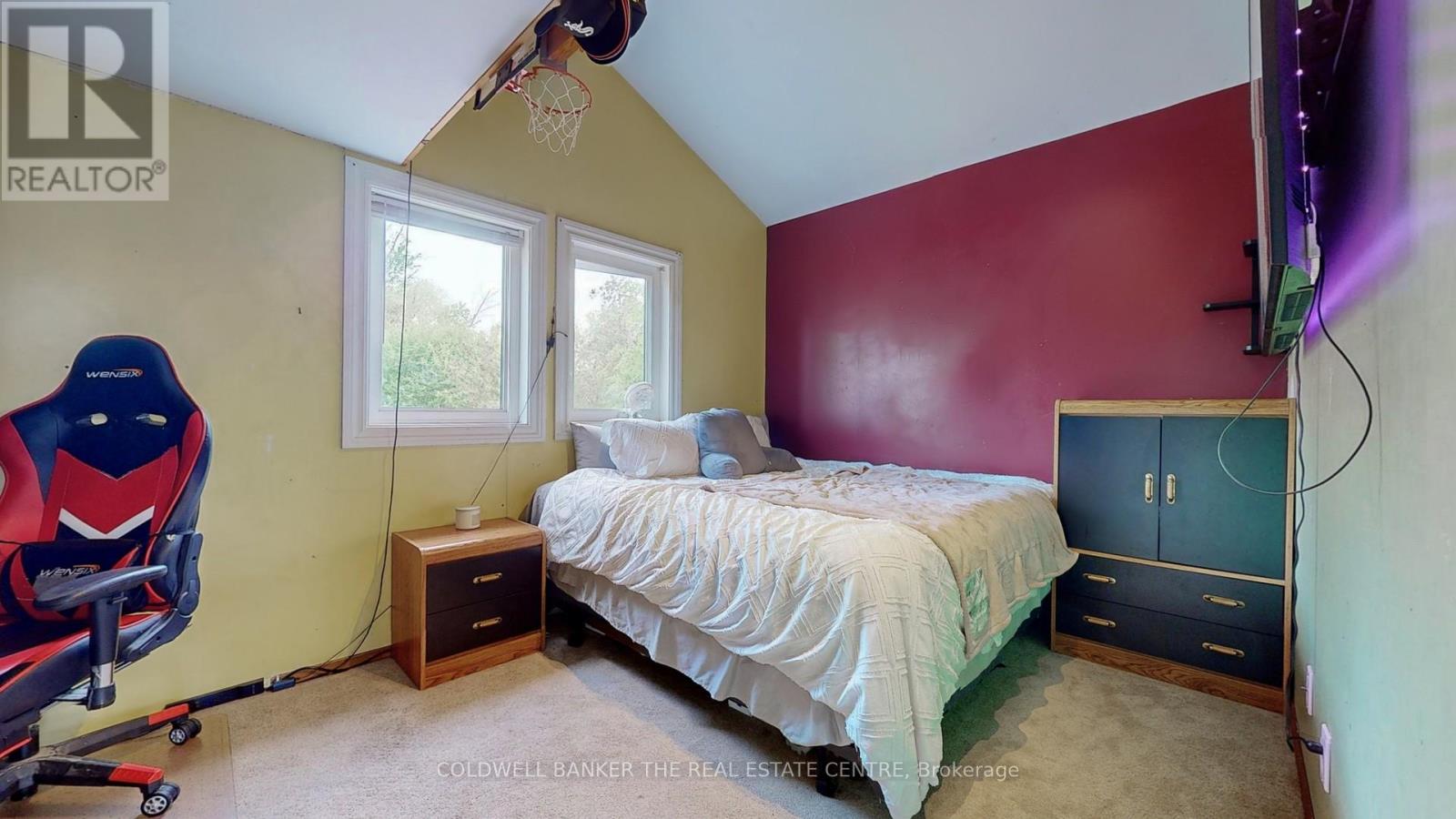 33 Lake Drive E, Georgina, Ontario  L4P 3E9 - Photo 9 - N12785520