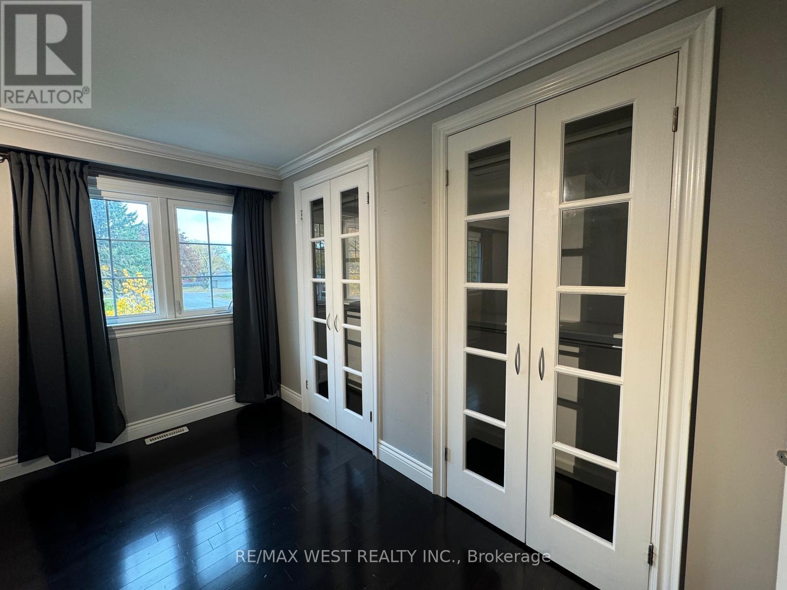 43 Clover Avenue, Barrie, Ontario  L4N 5E2 - Photo 15 - S12776048