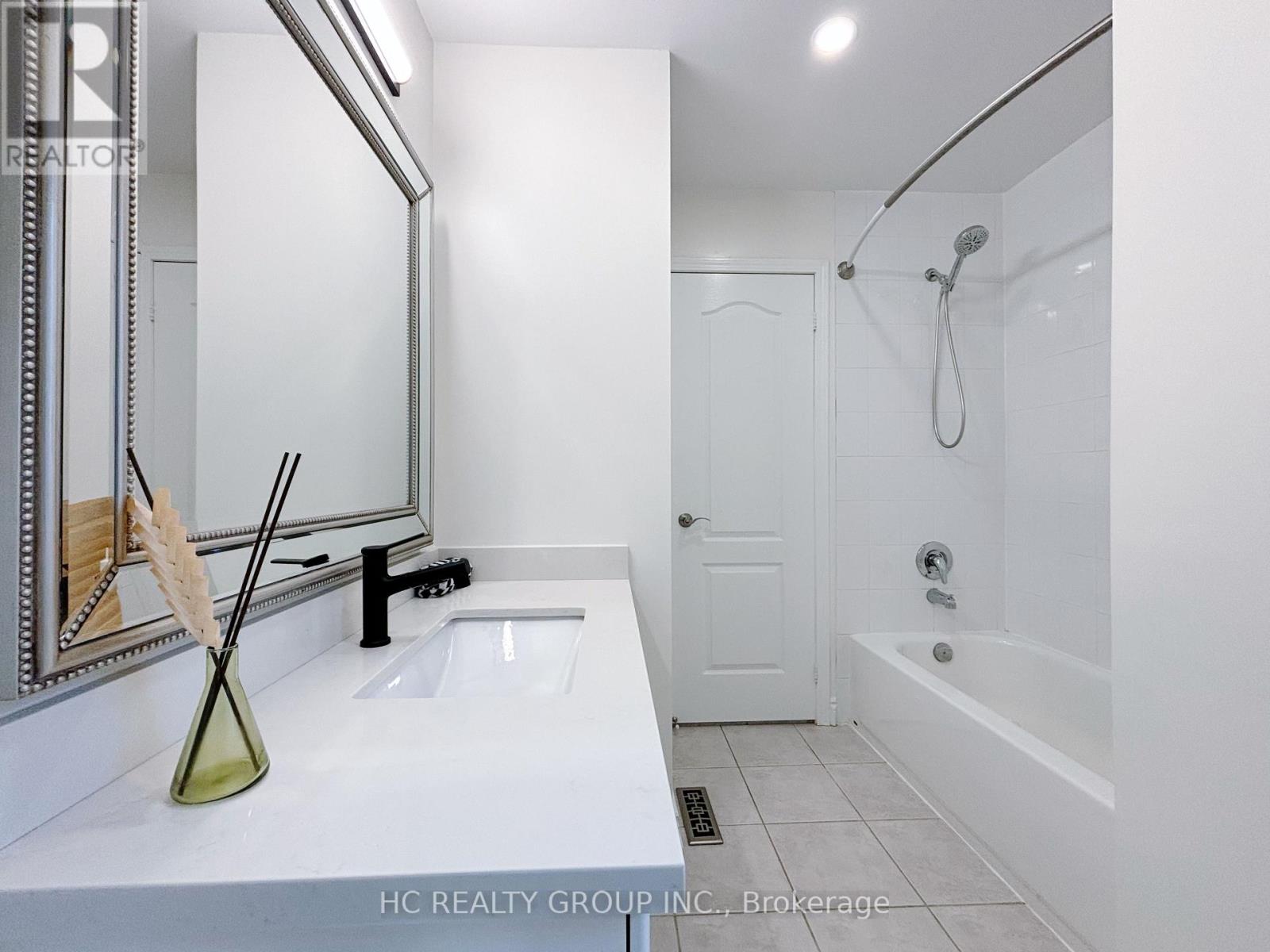 43 Sedgeway Heights, Vaughan, Ontario  L4H 3A9 - Photo 35 - N12785490