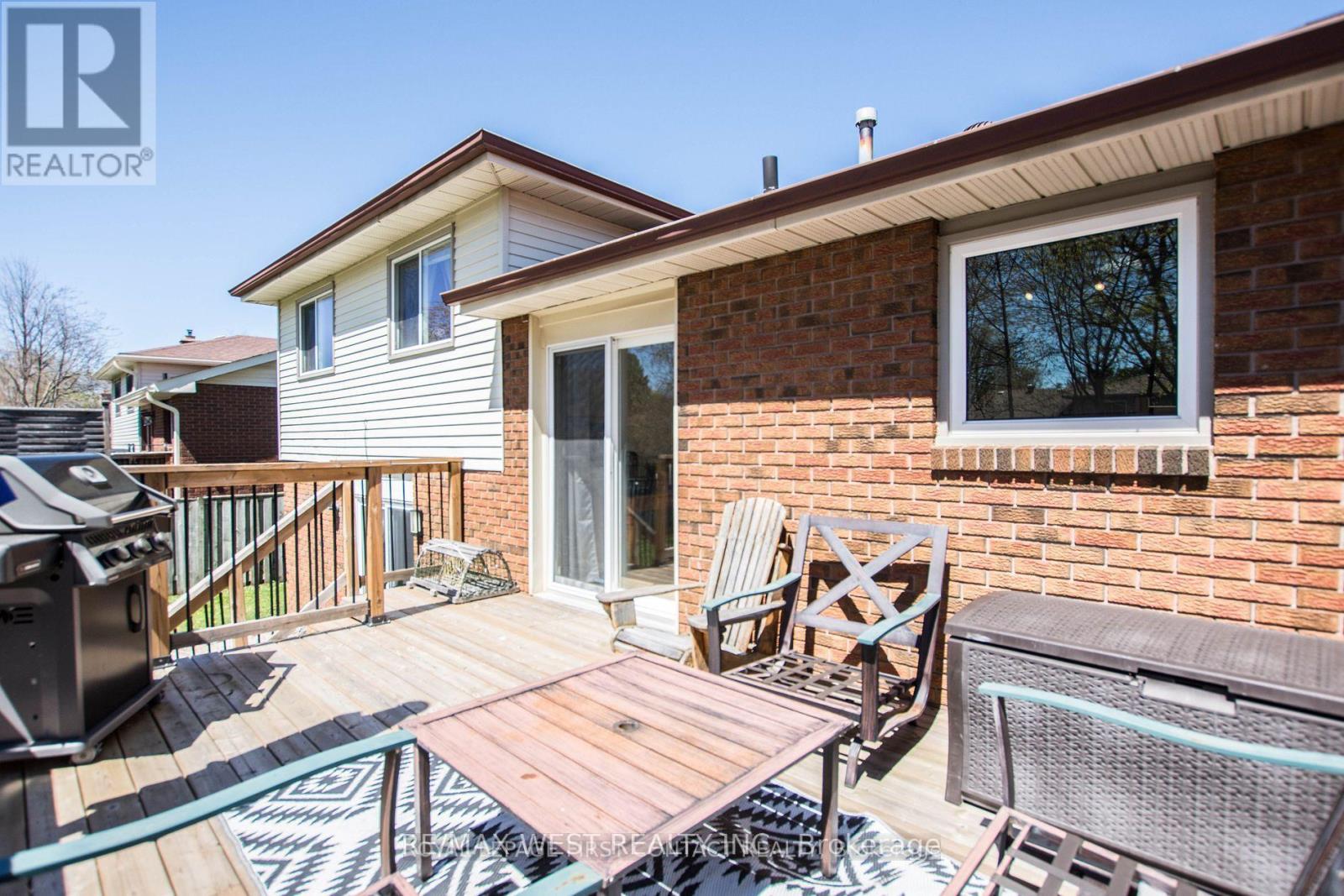 43 Clover Avenue, Barrie, Ontario  L4N 5E2 - Photo 37 - S12776048