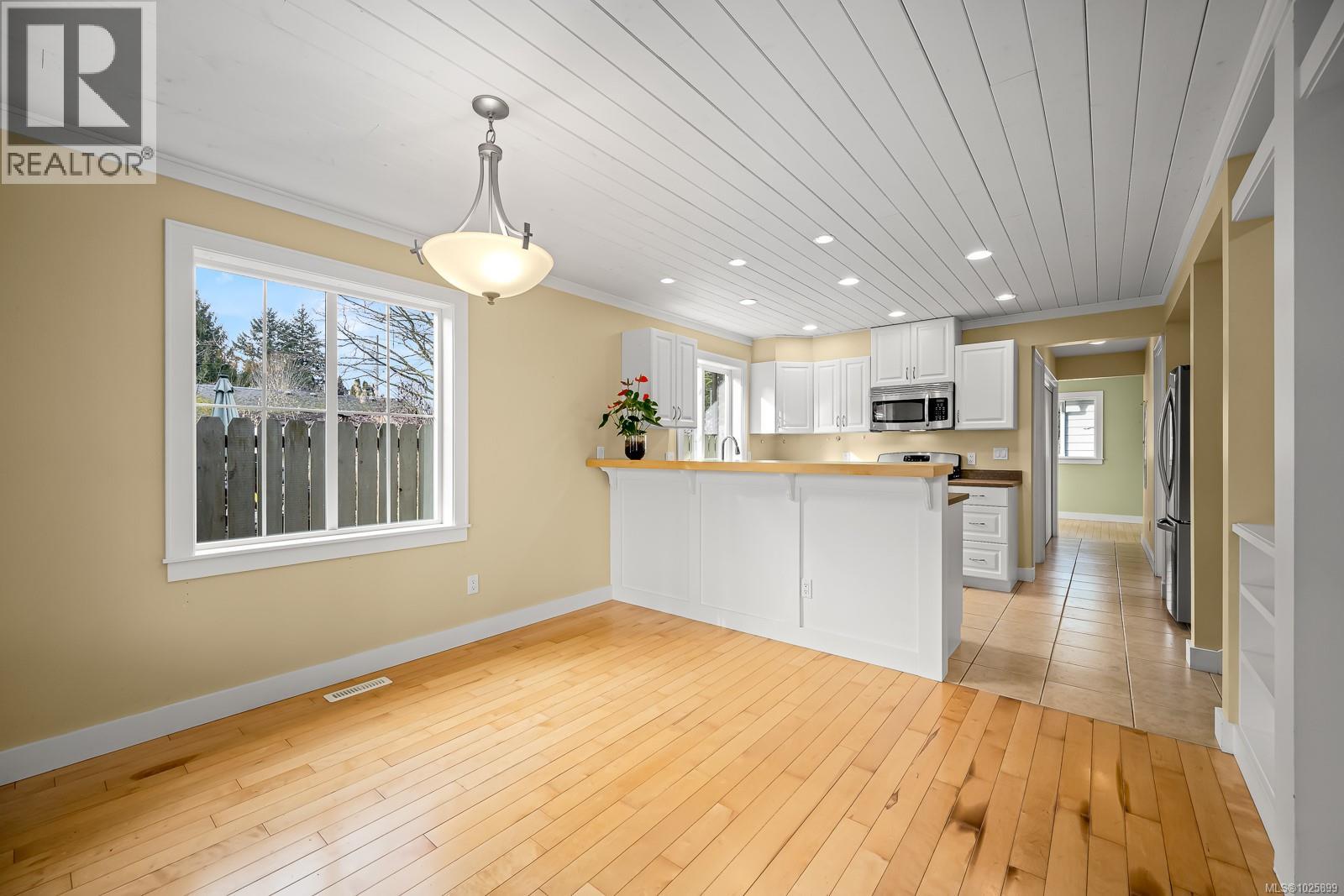 1013 5th St, Courtenay, British Columbia  V9N 1L3 - Photo 24 - 1025899