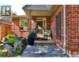 42 GREENTRAIL Drive, Hamilton, Ontario