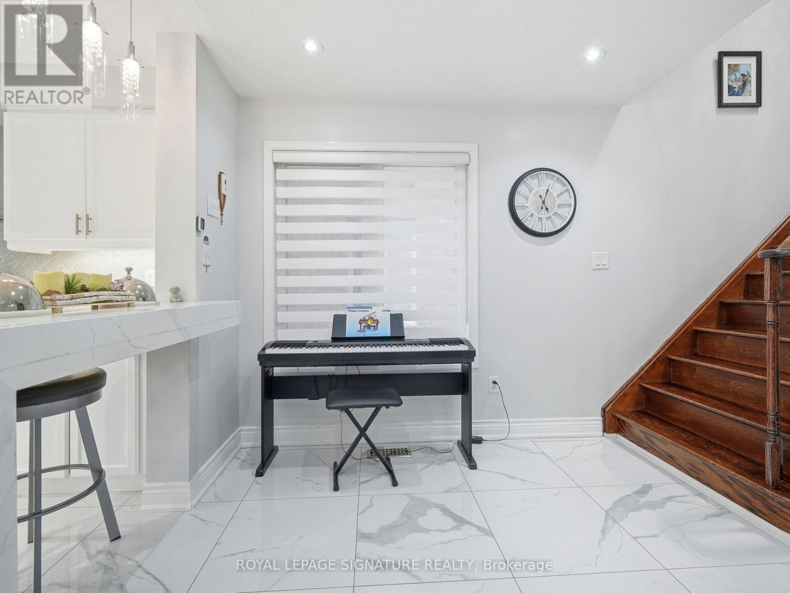 32 Toddville Road, Brampton, Ontario  L6P 3A3 - Photo 13 - W12785498