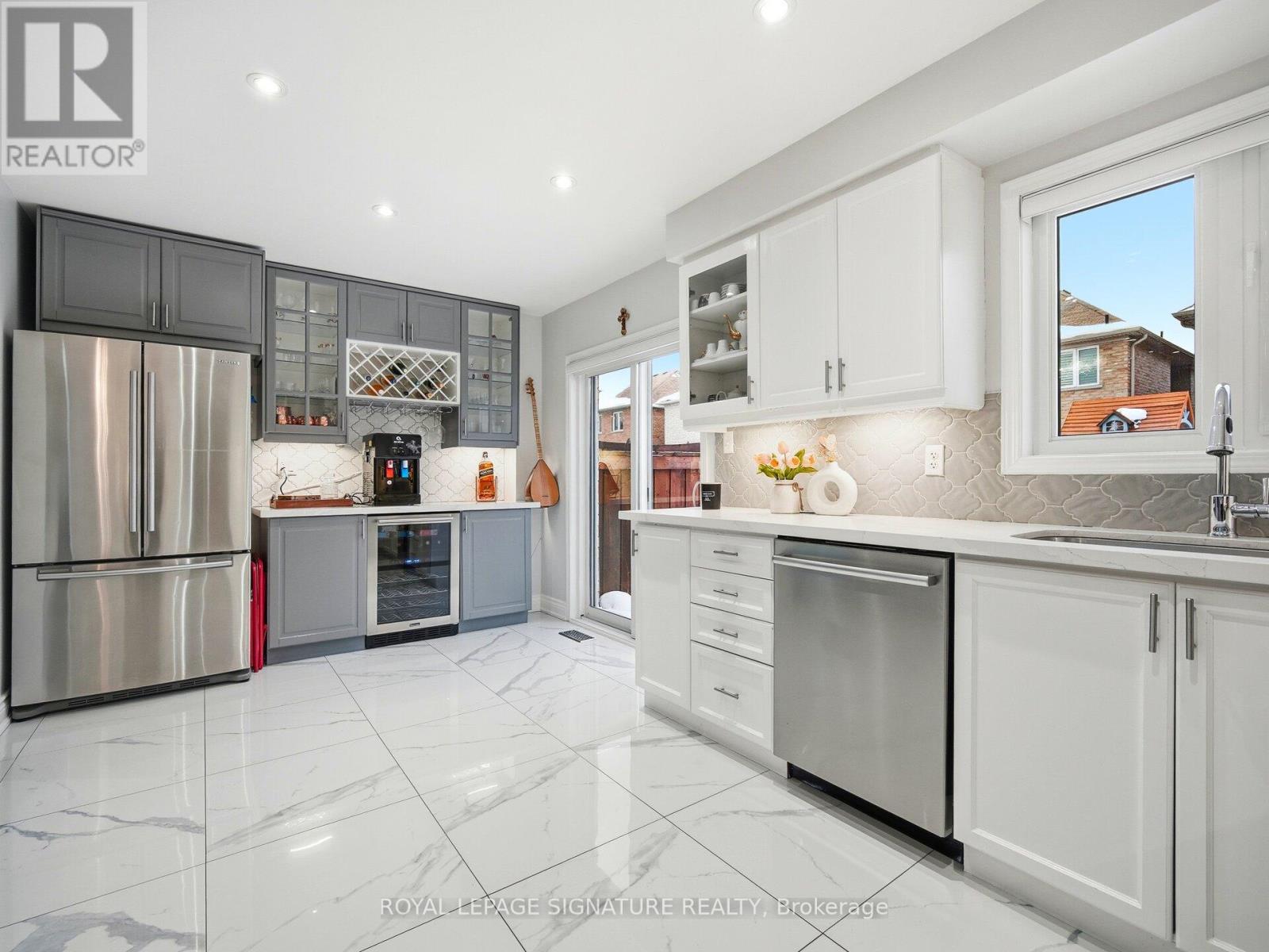 32 Toddville Road, Brampton, Ontario  L6P 3A3 - Photo 17 - W12785498