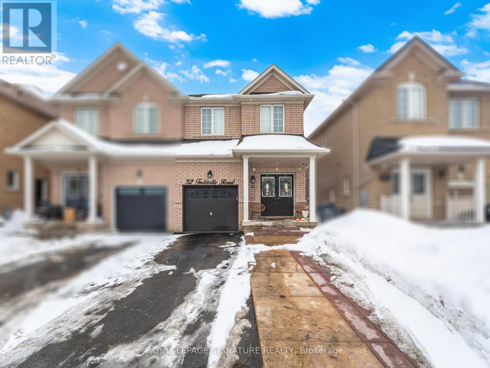 32 Toddville Road, Brampton, Ontario  L6P 3A3 - Photo 3 - W12785498